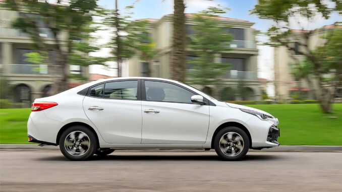 Top 5 mẫu sedan hot nhất tháng 9: Điểm danh những chiếc xe bán chạy nhất!
