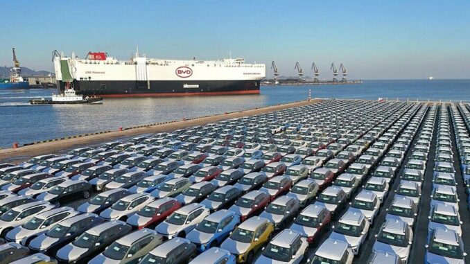 Xe điện Trung Quốc đối mặt với mức tăng thuế khổng lồ từ châu Âu