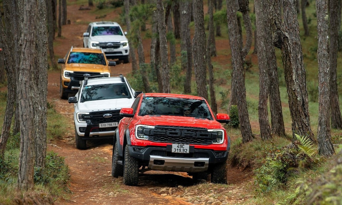 Ford vượt xa các đối thủ để giành doanh số cao nhất trong năm tại thị trường Việt Nam