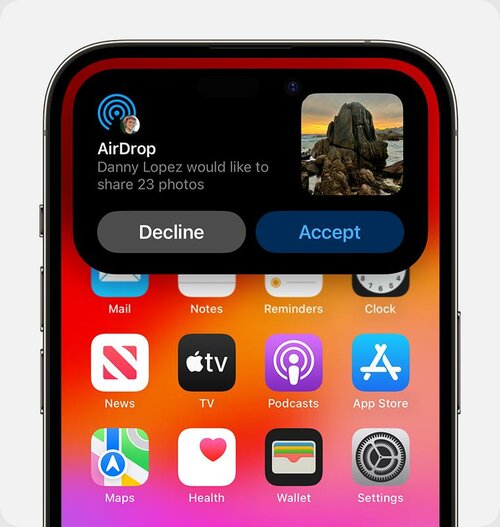 ios-17-iphone-14-pro-home-screen-airdrop-decline-accept-1734916347079-17349163492401053528698_...jpg