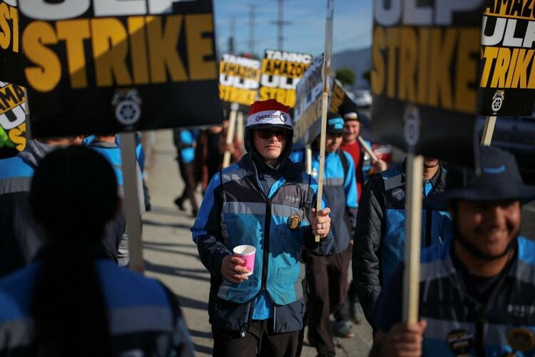 2024_12_19T173604Z_632543650_RC2HSBAUBUX7_RTRMADP_3_AMAZON_COM_LABOR_STRIKE_min_jpg_75.jpg