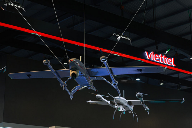 Trình diễn hàng chục mẫu UAV độc đáo tại triển lãm Quốc phòng Quốc tế 2024