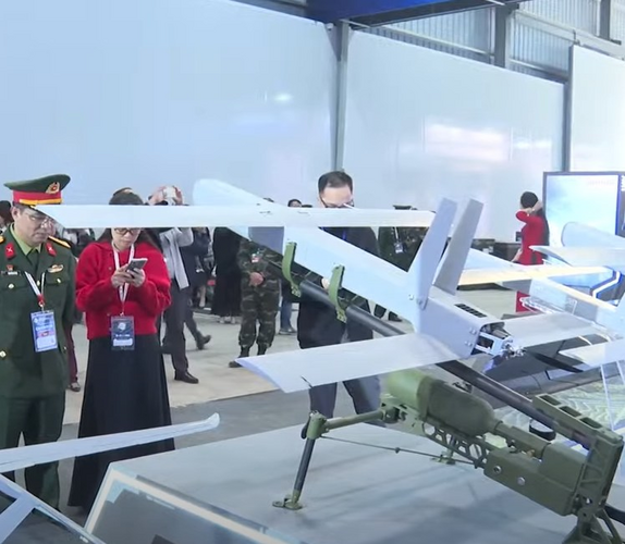 UAV VU-C2 của Viettel: Thông số cảm tử tấn công bầy đàn