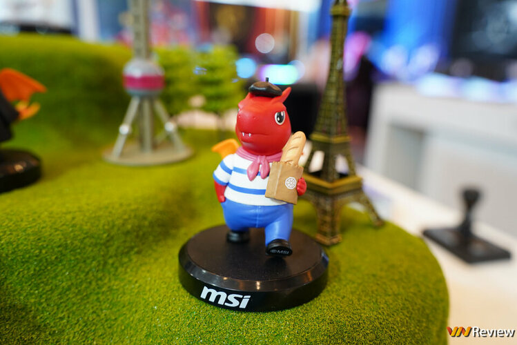 DSC09900_1280 logo mau.jpg