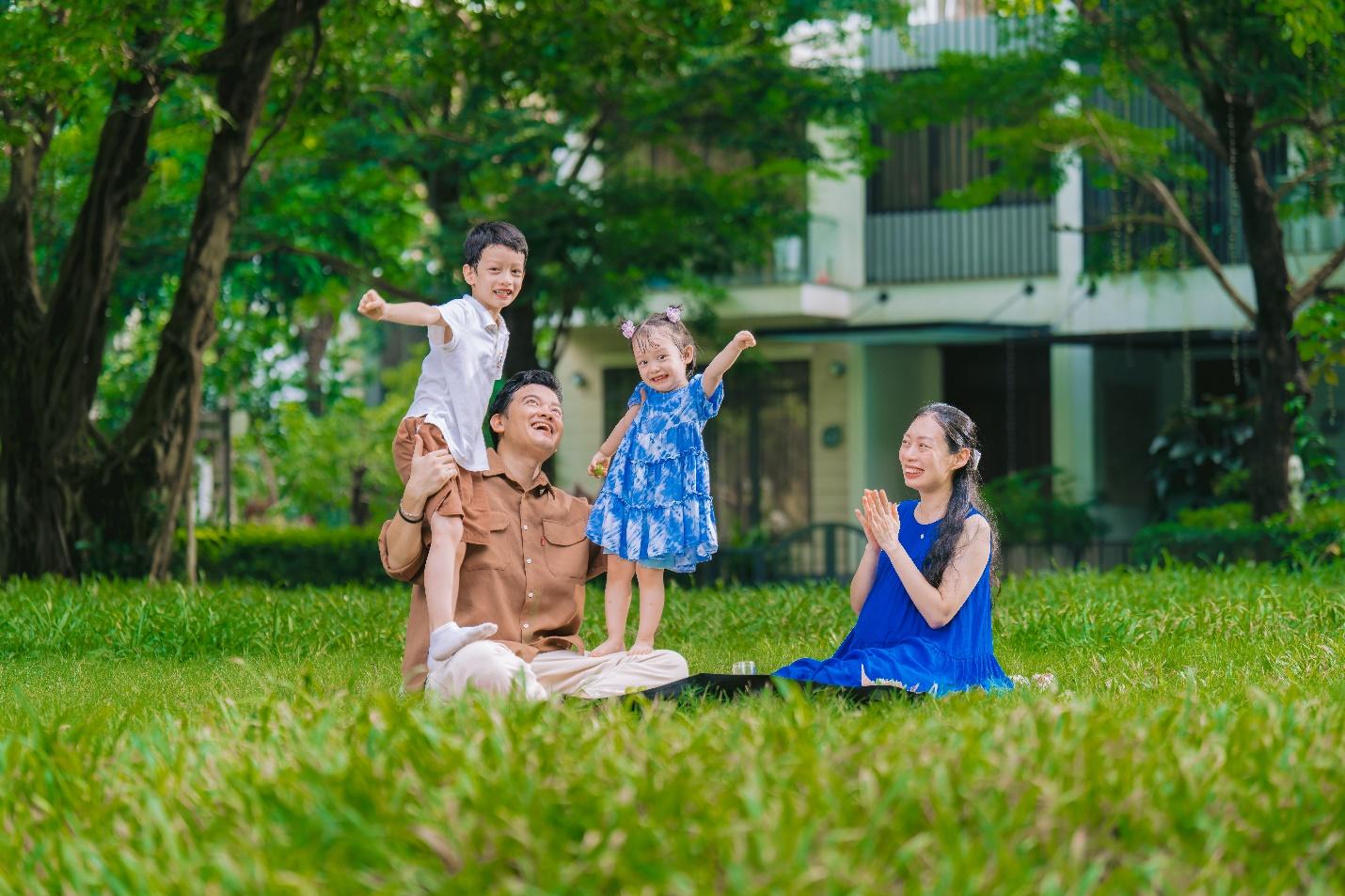 Cuộc sống dưới tán cây xanh của cư dân.