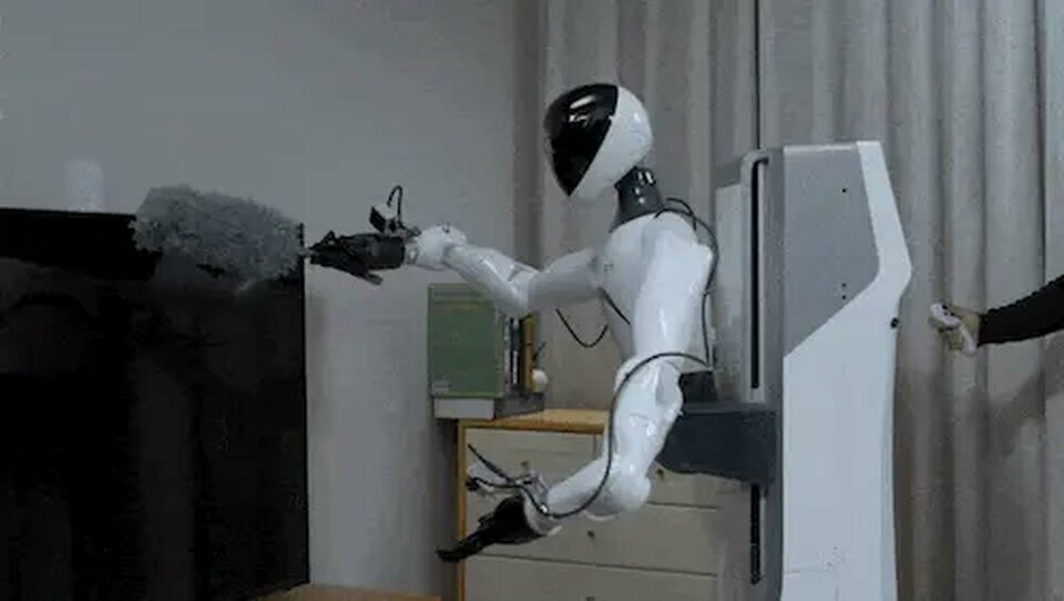dot-nhap-can-cu-bi-an-dao-tao-robot-de-thay-the-con-nguoi-Hinh-8_png_75.jpg