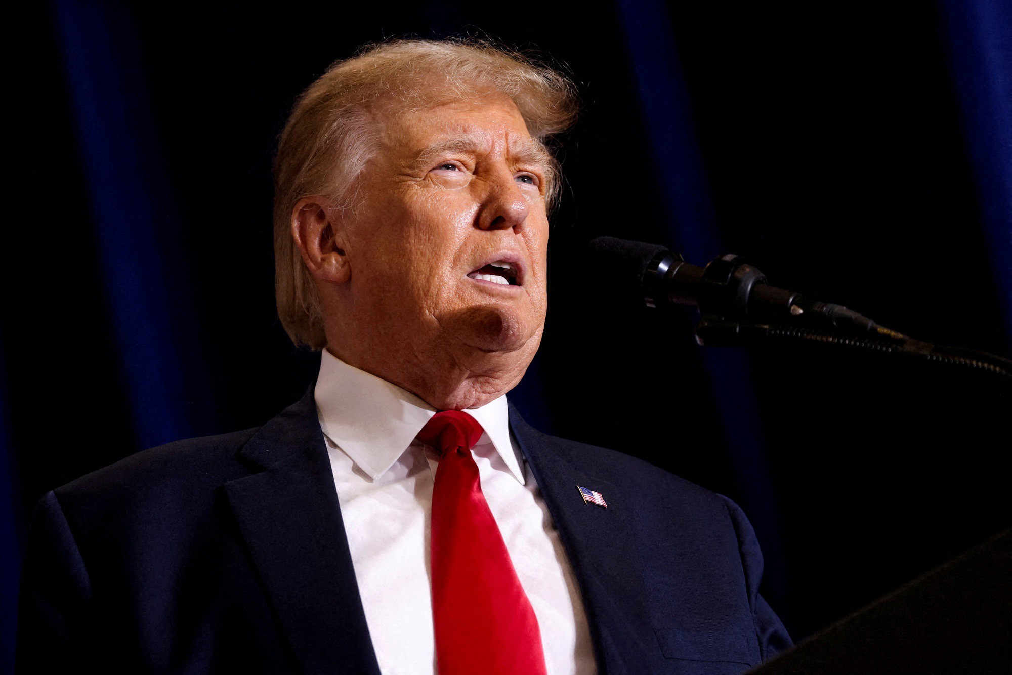 Không phải châu Âu, thuế quan của ông Trump có thể gây ảnh hưởng nặng nề nhất tới kinh tế Mỹ - 1