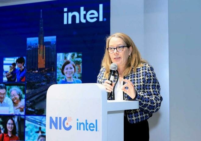 3intel_jpg_75.jpg